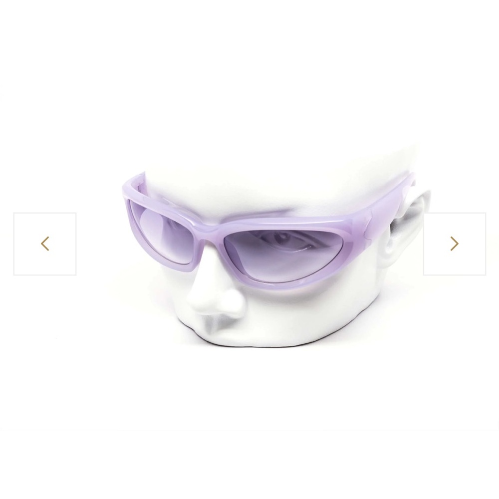 **NEVER WORN** retro purple wrap around Swift Oval Color Fashion sunglasses